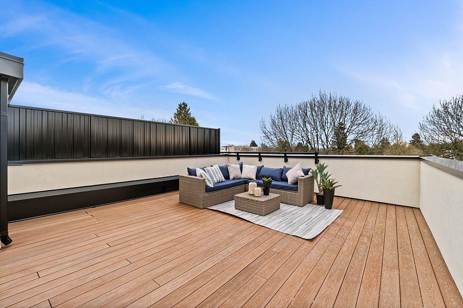 2 4963 Chester Street Vancouver, BC - 27