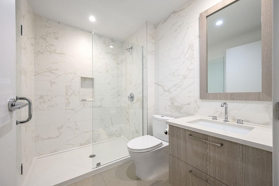 108 733 E 3rd Street North Vancouver, BC - 24