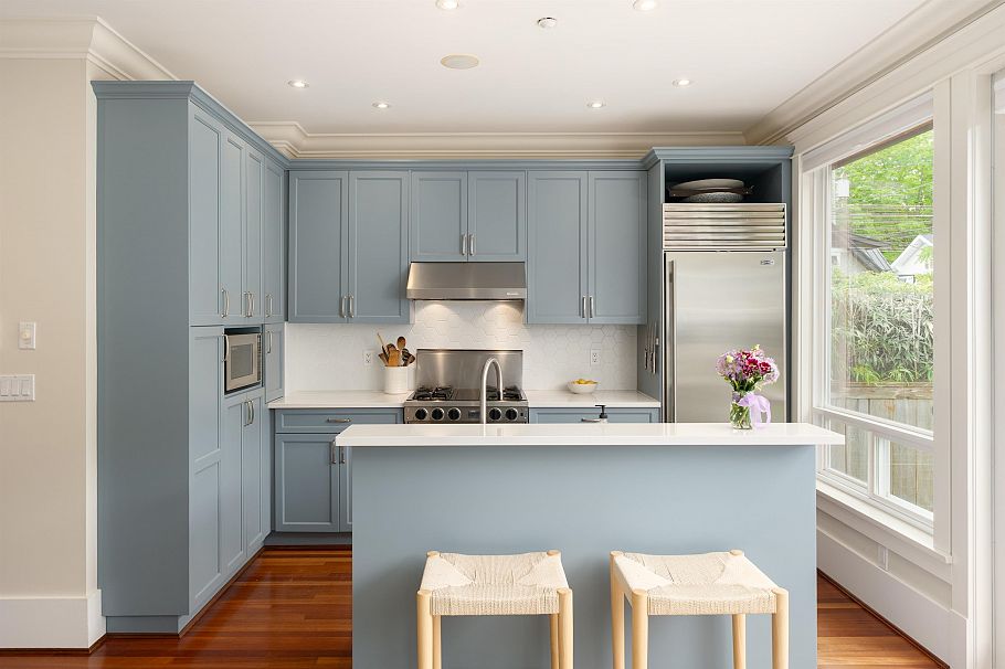 4275 W 14th Avenue Vancouver, BC - 12