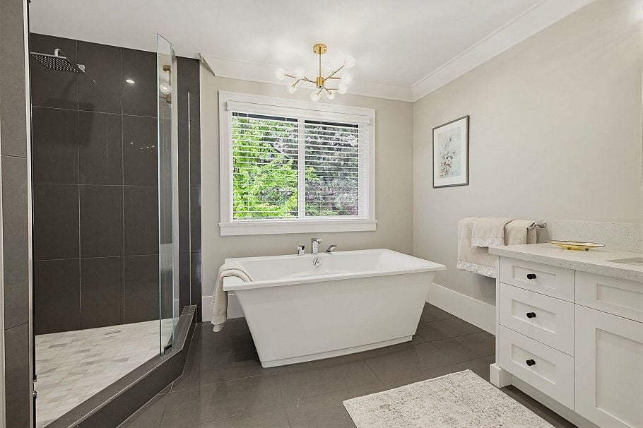 1138 Ridgewood Drive North Vancouver, BC - 20