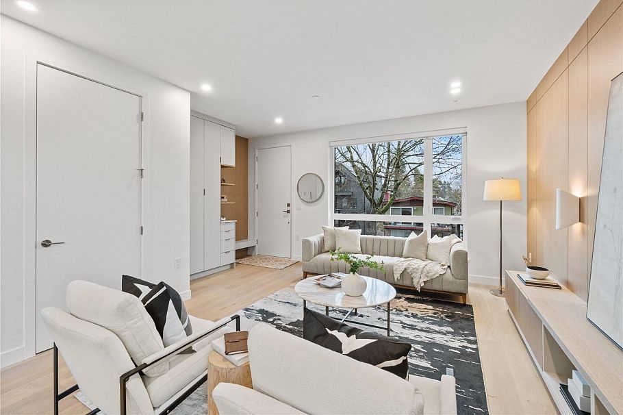 2 4963 Chester Street Vancouver, BC - 5