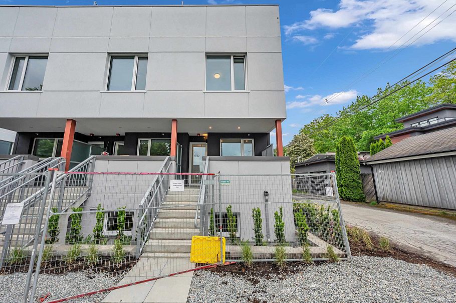 1732 Templeton Drive Vancouver, BC - 31