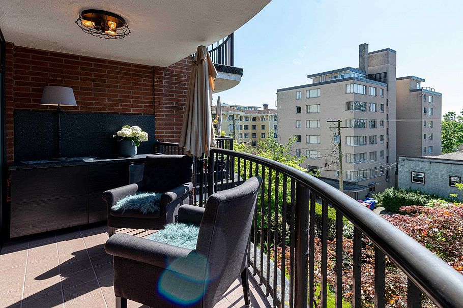 302 1520 Harwood Street Vancouver, BC - 11