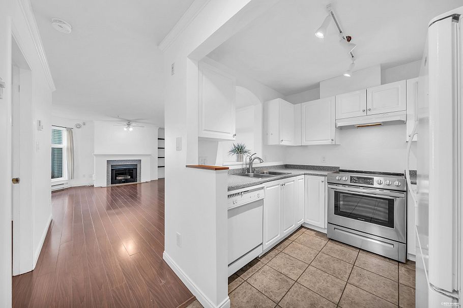 206 3638 Rae Avenue Vancouver, BC - 8