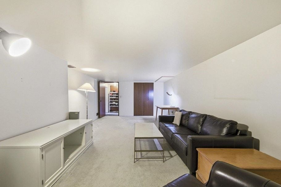 2506 W 15th Avenue Vancouver, BC - 20