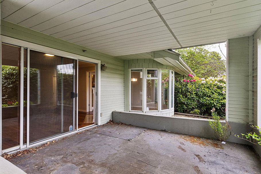 103 7580 Columbia Street Vancouver, BC - 16