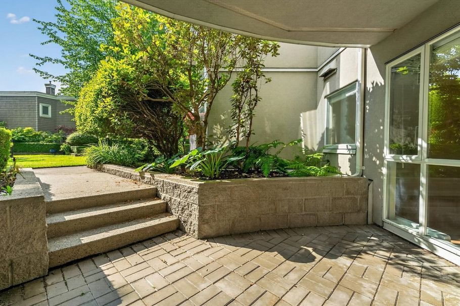 109 8460 Jellicoe Street Vancouver, BC - 17