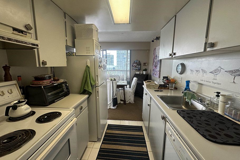 802 1515 Eastern Avenue North Vancouver, BC - 9
