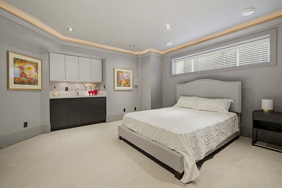 1138 Ridgewood Drive North Vancouver, BC - 28