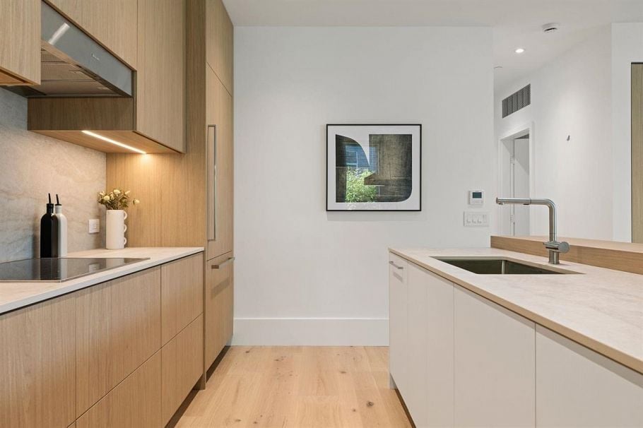 2 2830 Musqueamview Street Vancouver, BC - 11