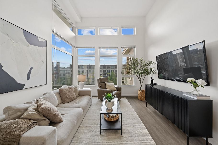 502 3263 Pierview Crescent Vancouver, BC - 1