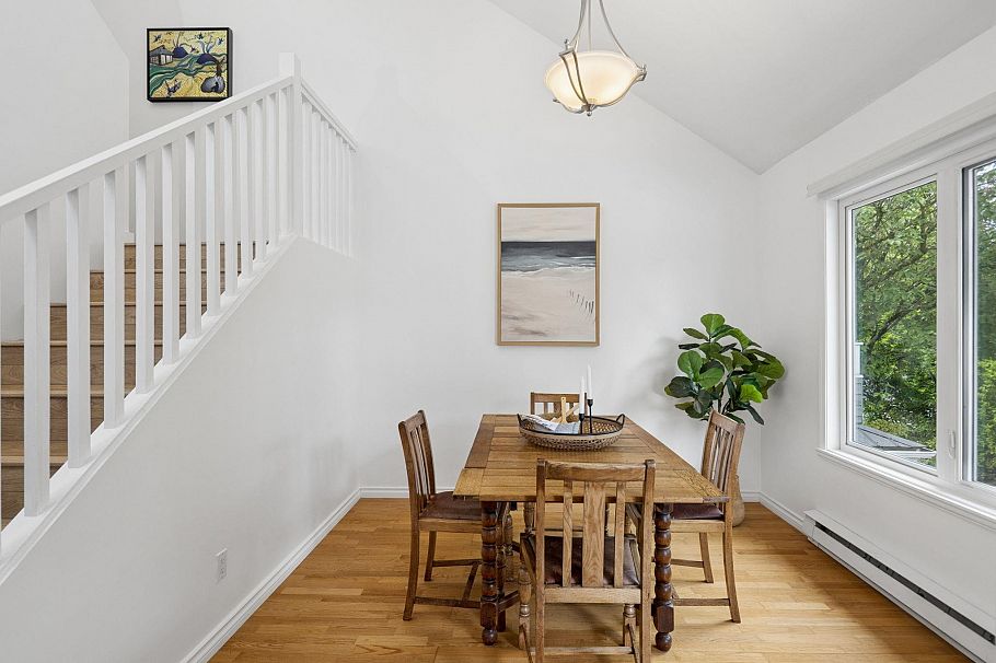 207 1518 Bowser Avenue North Vancouver, BC - 3