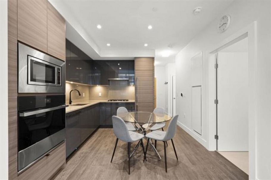408 3438 Sawmill Crescent Vancouver, BC - 4