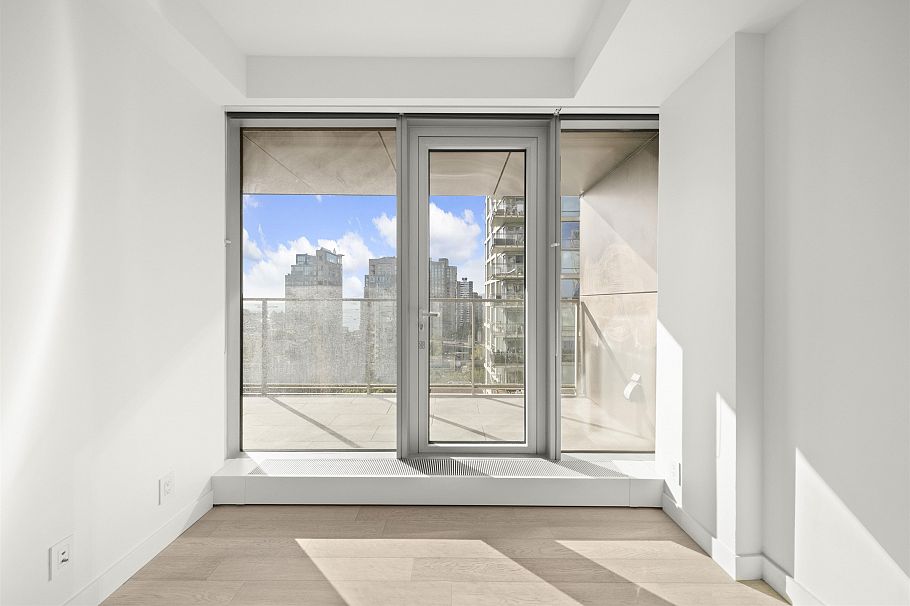 1907 1480 Howe Street Vancouver, BC - 21
