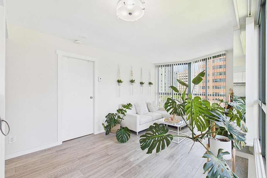 708 1188 Howe Street Vancouver, BC - 7