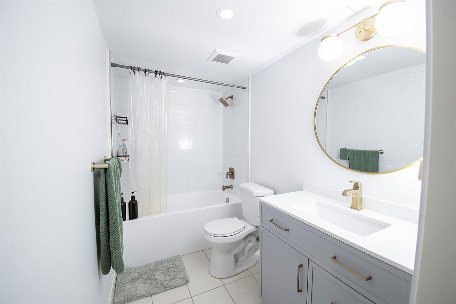 204 2483 Spruce Street Vancouver, BC - 16