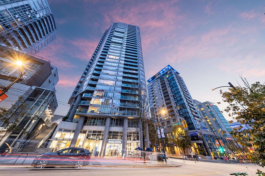 1606 233 Robson Street Vancouver, BC - 1