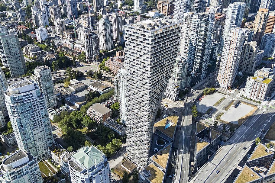 1907 1480 Howe Street Vancouver, BC - 32