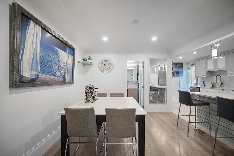6978 Mckinnon Street Vancouver, BC - 7