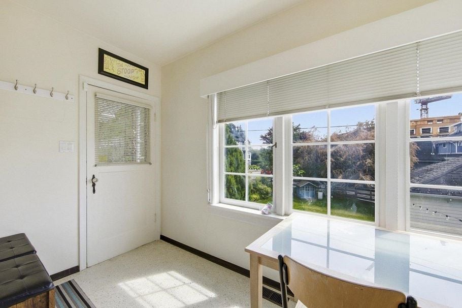 2506 W 15th Avenue Vancouver, BC - 25