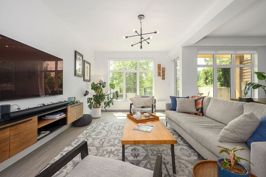108 733 E 3rd Street North Vancouver, BC - 3