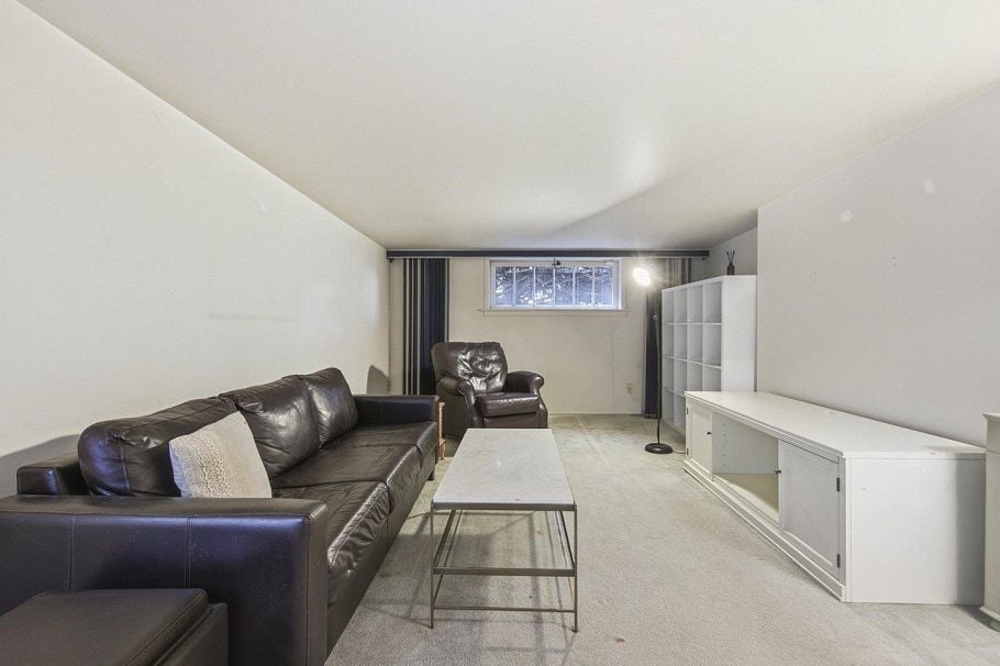 2506 W 15th Avenue Vancouver, BC - 19