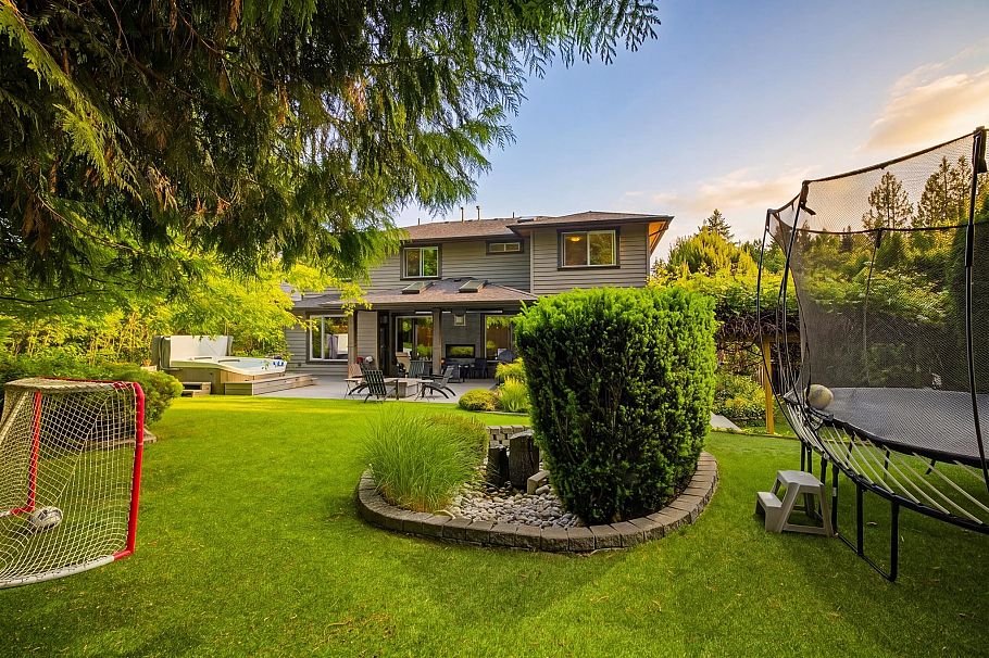 1138 Ridgewood Drive North Vancouver, BC - 38