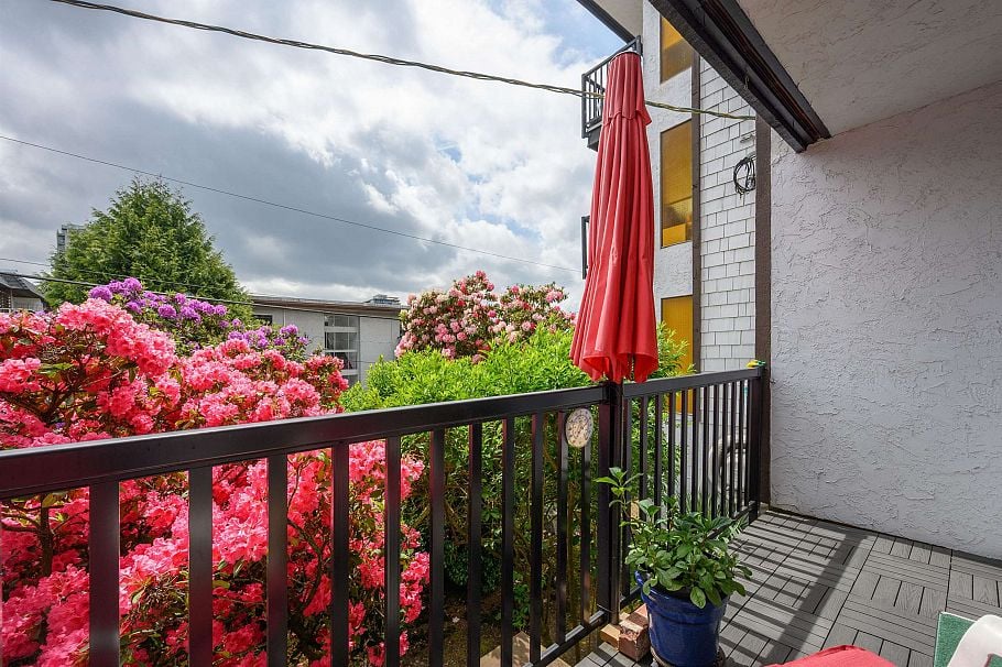 105 123 E 19th Street North Vancouver, BC - 17