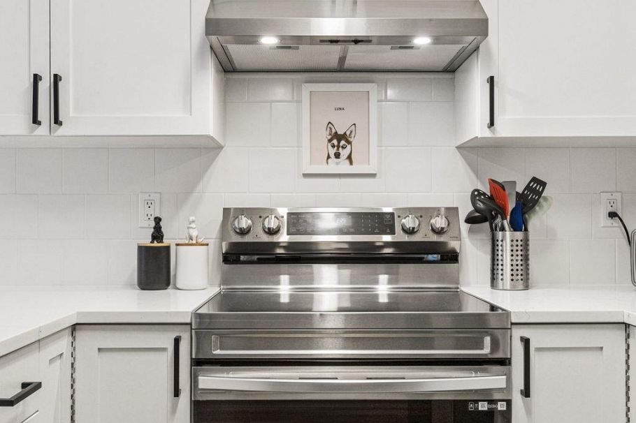 102 365 E 1st Street North Vancouver, BC - 10