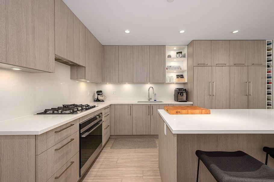 108 733 E 3rd Street North Vancouver, BC - 15
