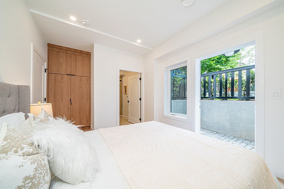 1937 E 4th Avenue Vancouver, BC - 26