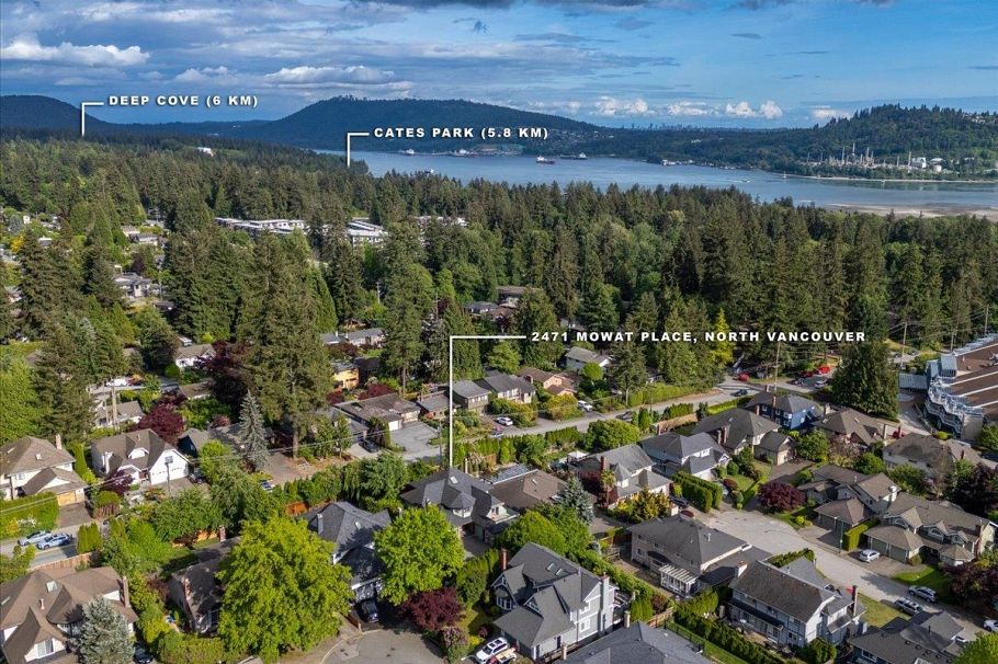 2471 Mowat Place North Vancouver, BC - 32