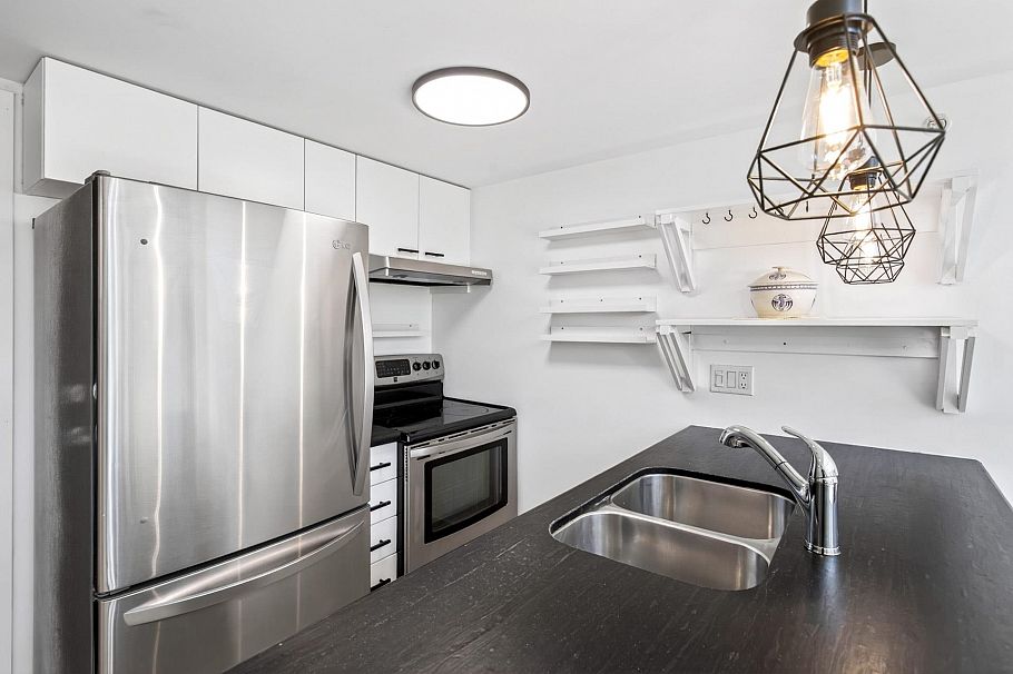 309 1 E Cordova Street Vancouver, BC - 16
