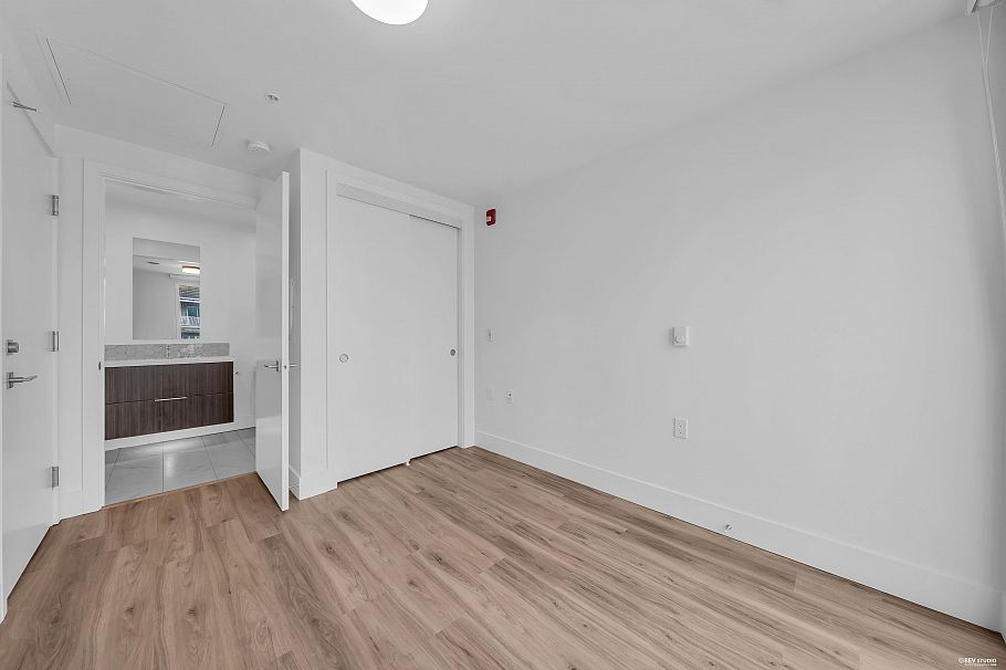 104 2250 E 1st Avenue Vancouver, BC - 24