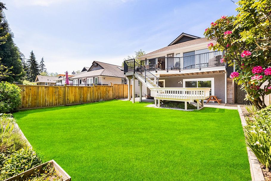3985 Frames Place North Vancouver, BC - 36