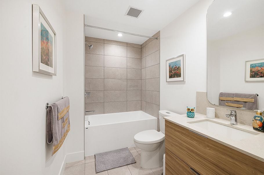 801 2325 Emery Court North Vancouver, BC - 14