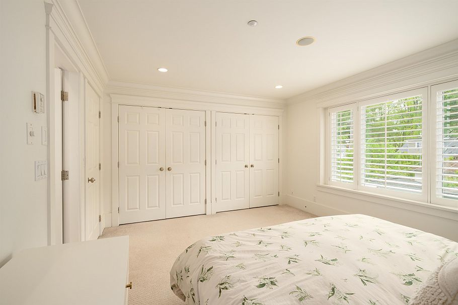 4275 W 14th Avenue Vancouver, BC - 22