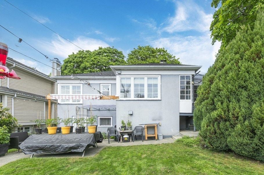 2506 W 15th Avenue Vancouver, BC - 26