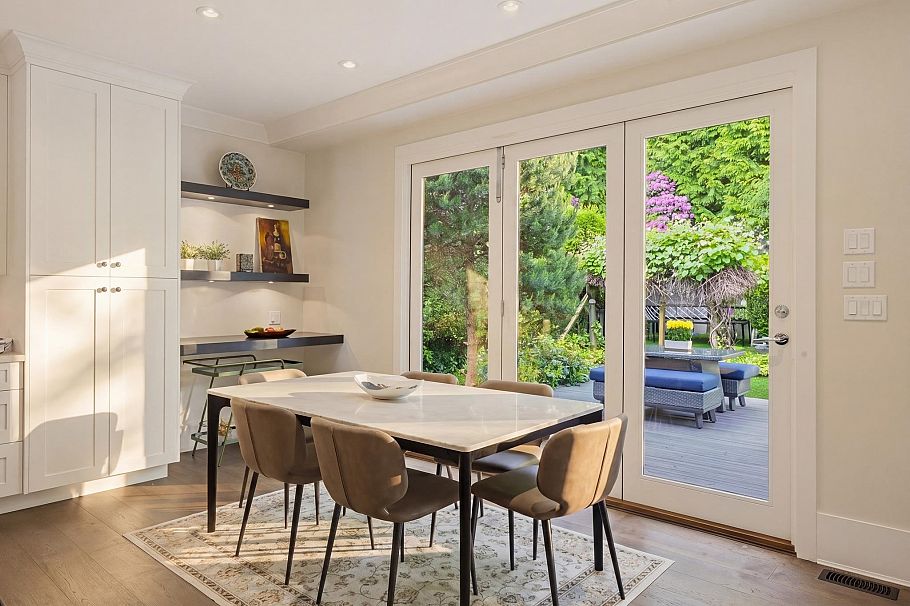1138 Ridgewood Drive North Vancouver, BC - 8
