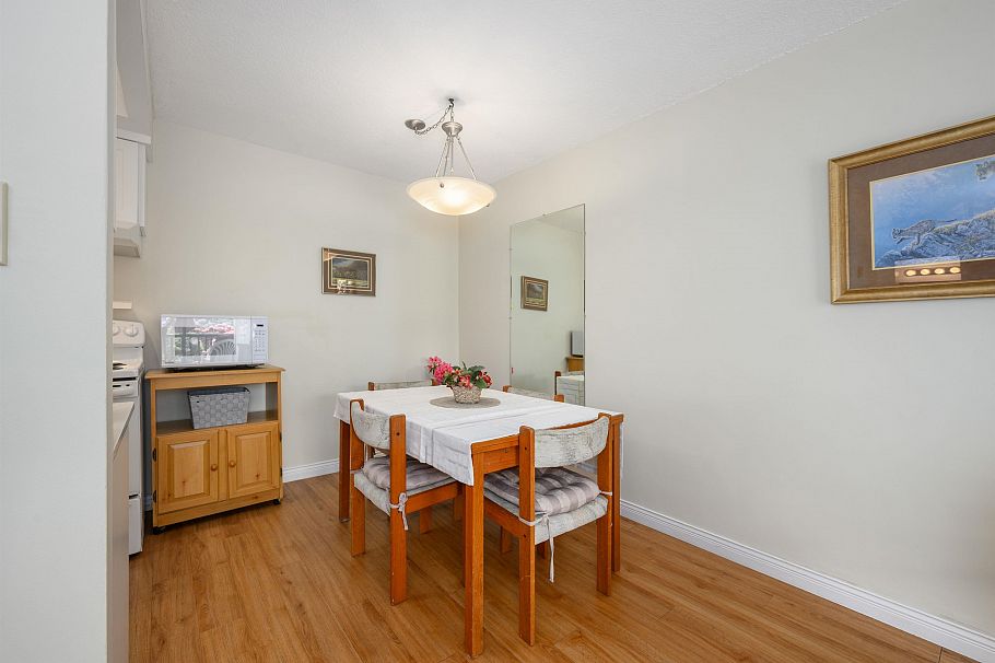 105 123 E 19th Street North Vancouver, BC - 7