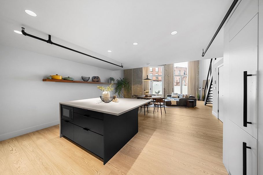 47 E Cordova Street Vancouver, BC - 13