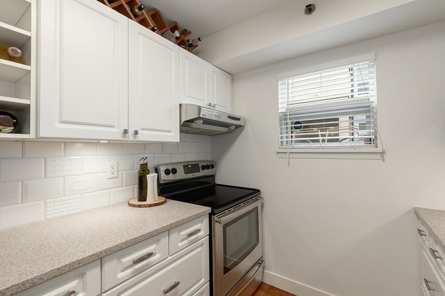 14 1350 W 6th Avenue Vancouver, BC - 14