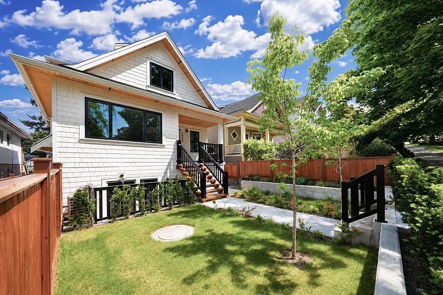1937 E 4th Avenue Vancouver, BC - 33