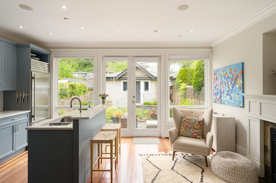 4275 W 14th Avenue Vancouver, BC - 11