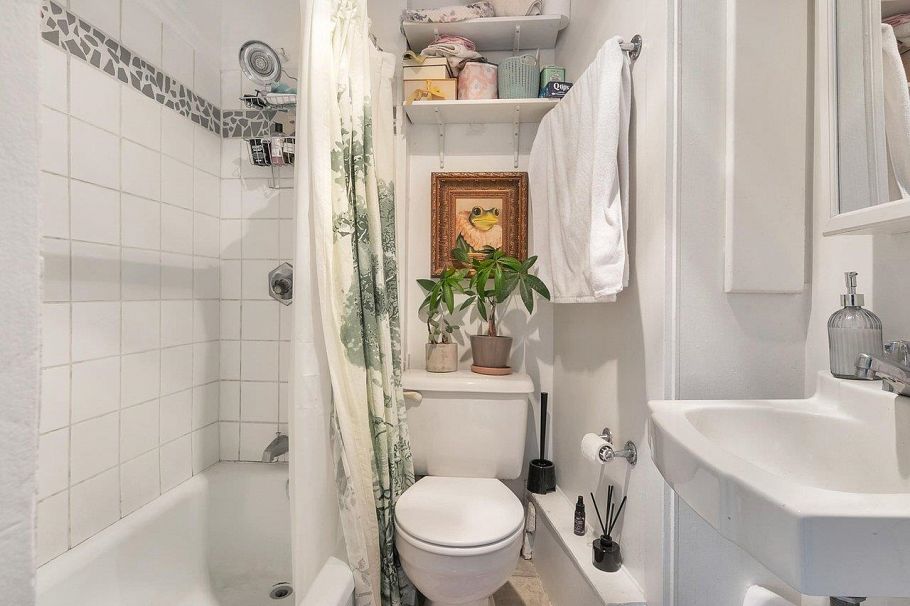 482 W 17th Avenue Vancouver, BC - 23