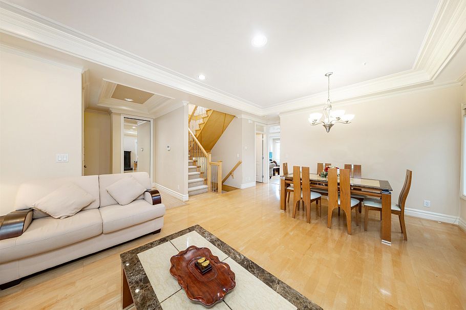 260 W 63rd Avenue Vancouver, BC - 5