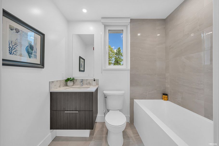 1732 Templeton Drive Vancouver, BC - 16