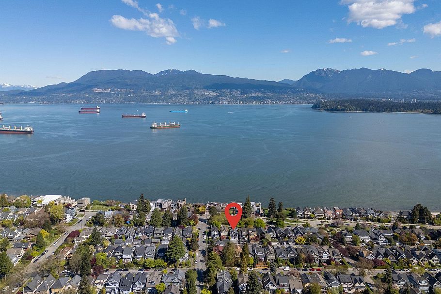 3262 W 1st Avenue Vancouver, BC - 28