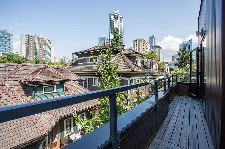 2 1152 Comox Street Vancouver, BC - 16