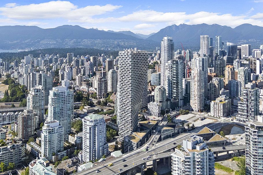 1907 1480 Howe Street Vancouver, BC - 34